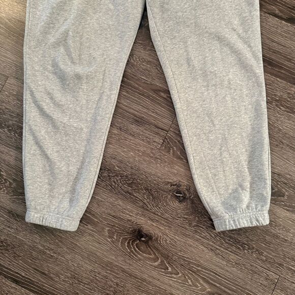 Gap Tall Inseam Joggers - Picture 2 of 5